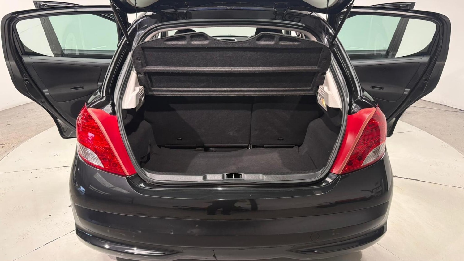 Used Peugeot 207 2010 for sale - 76996488: Photo 89