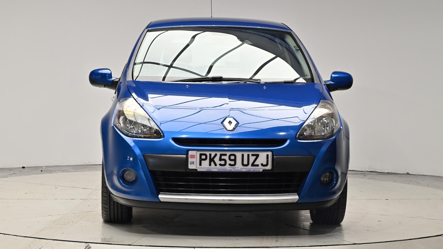 Used Renault Clio 2009 for sale - 76473255: Photo 2