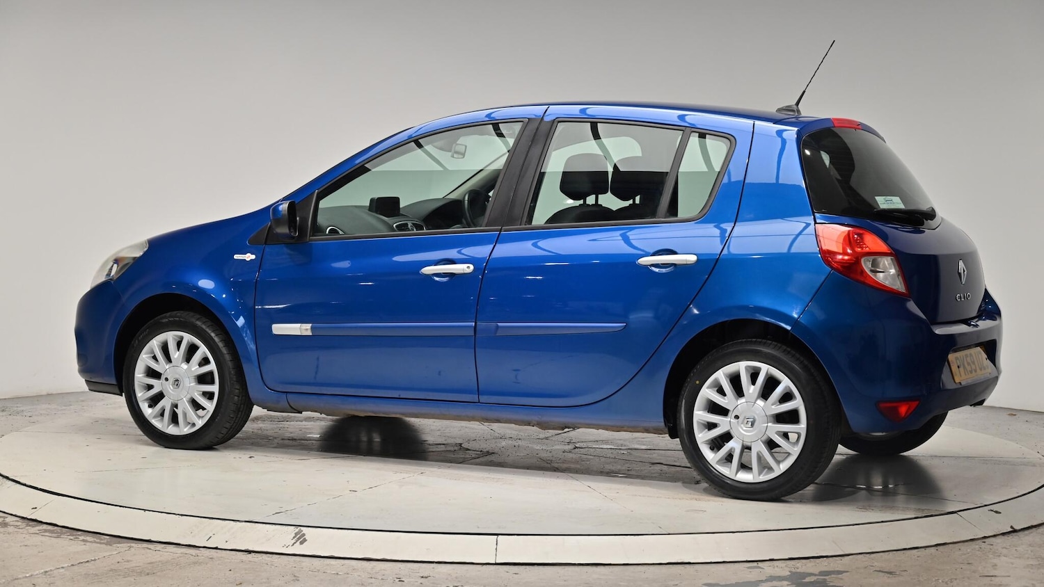 Used Renault Clio 2009 for sale - 76473255: Photo 23