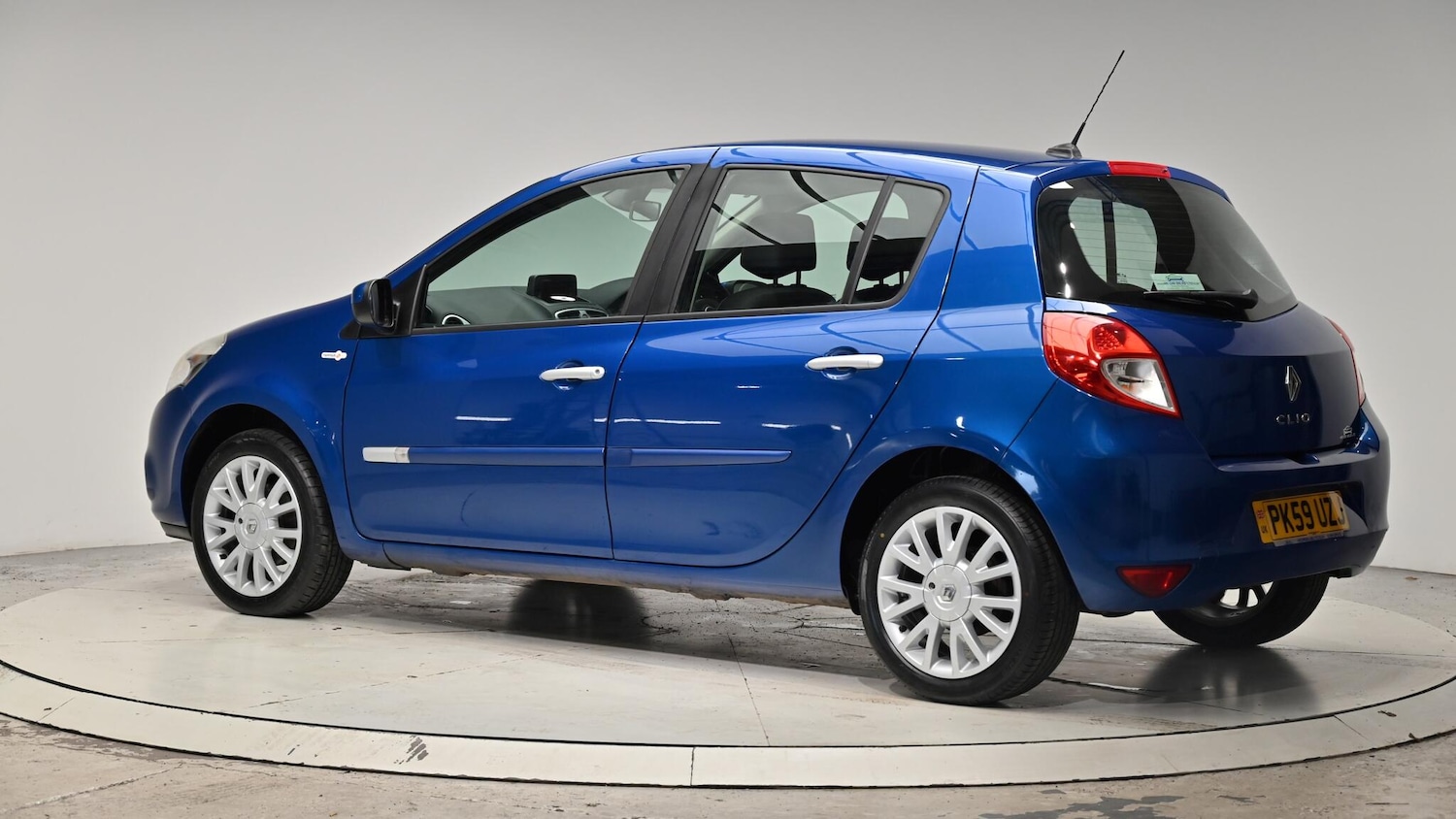 Used Renault Clio 2009 for sale - 76473255: Photo 24