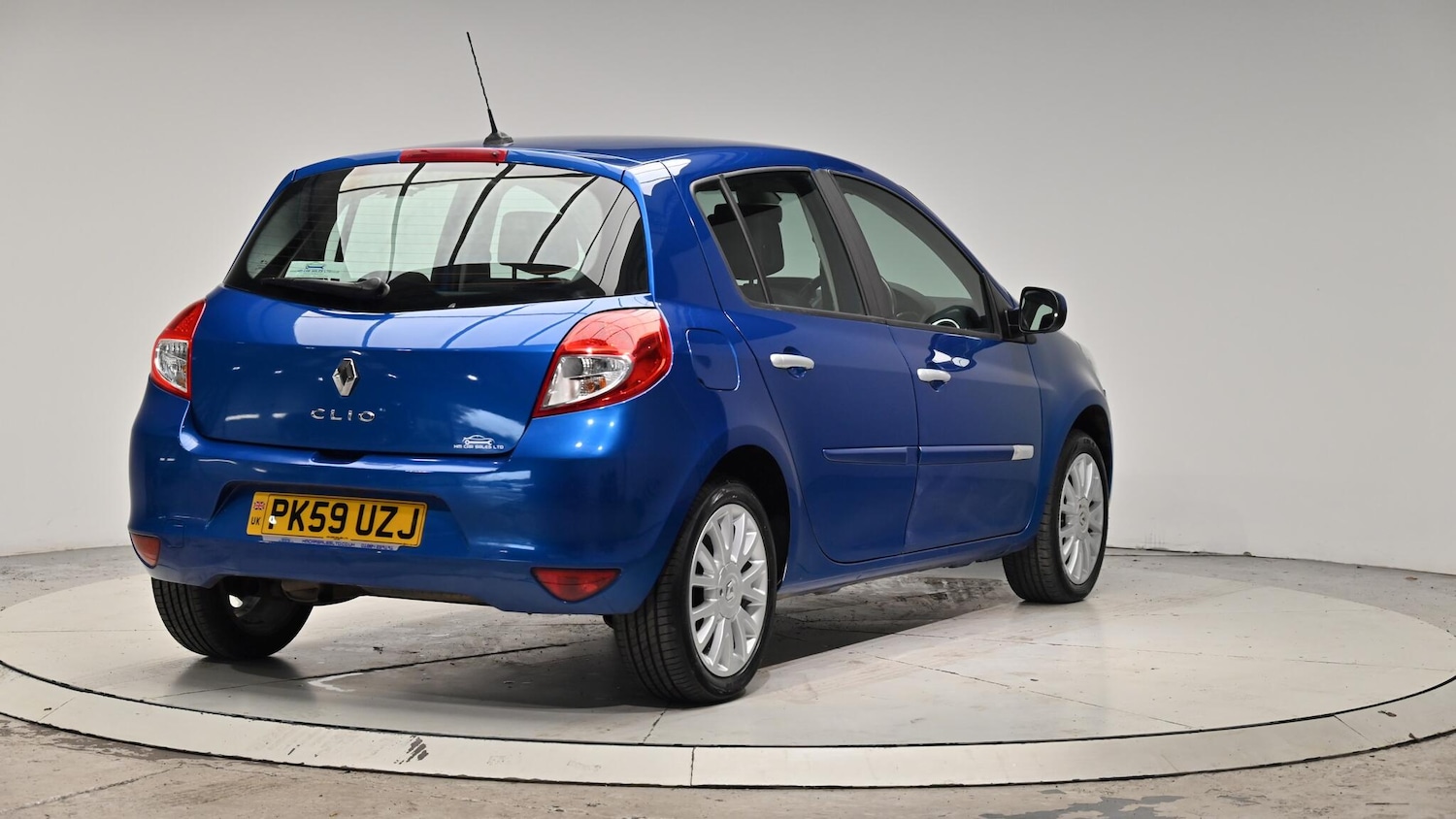 Used Renault Clio 2009 for sale - 76473255: Photo 32