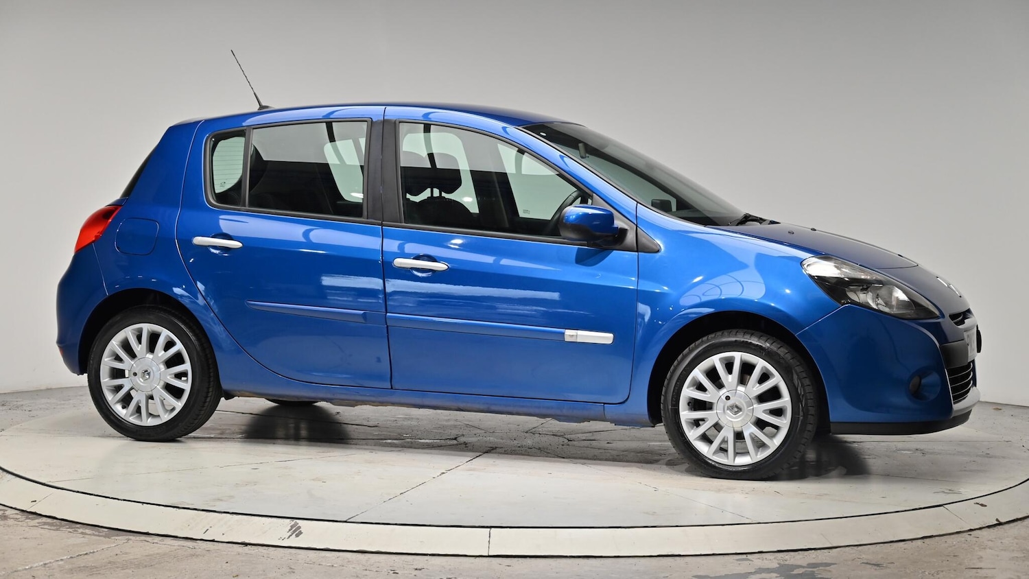 Used Renault Clio 2009 for sale - 76473255: Photo 40