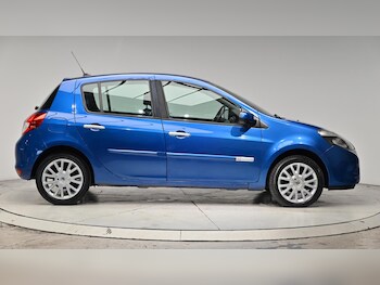 Used Renault Clio 2009 for sale - 76473255: Photo