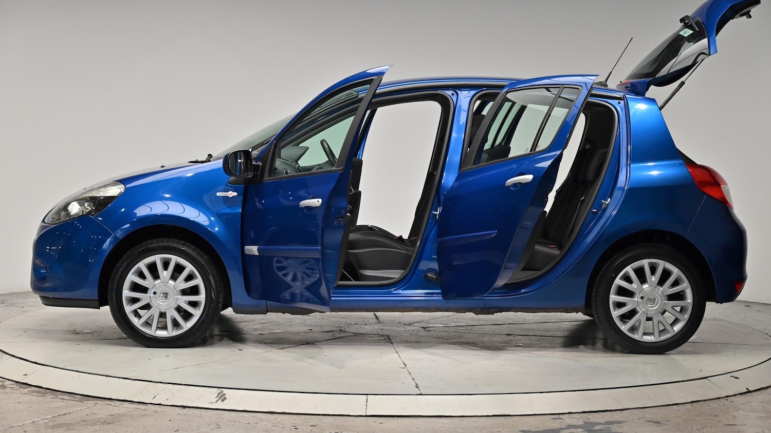 Used Renault Clio 2009 for sale - 76473255: Photo 56