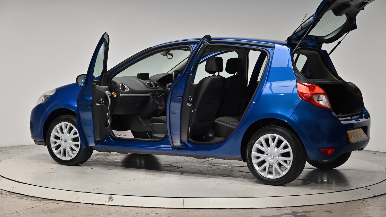 Used Renault Clio 2009 for sale - 76473255: Photo 59