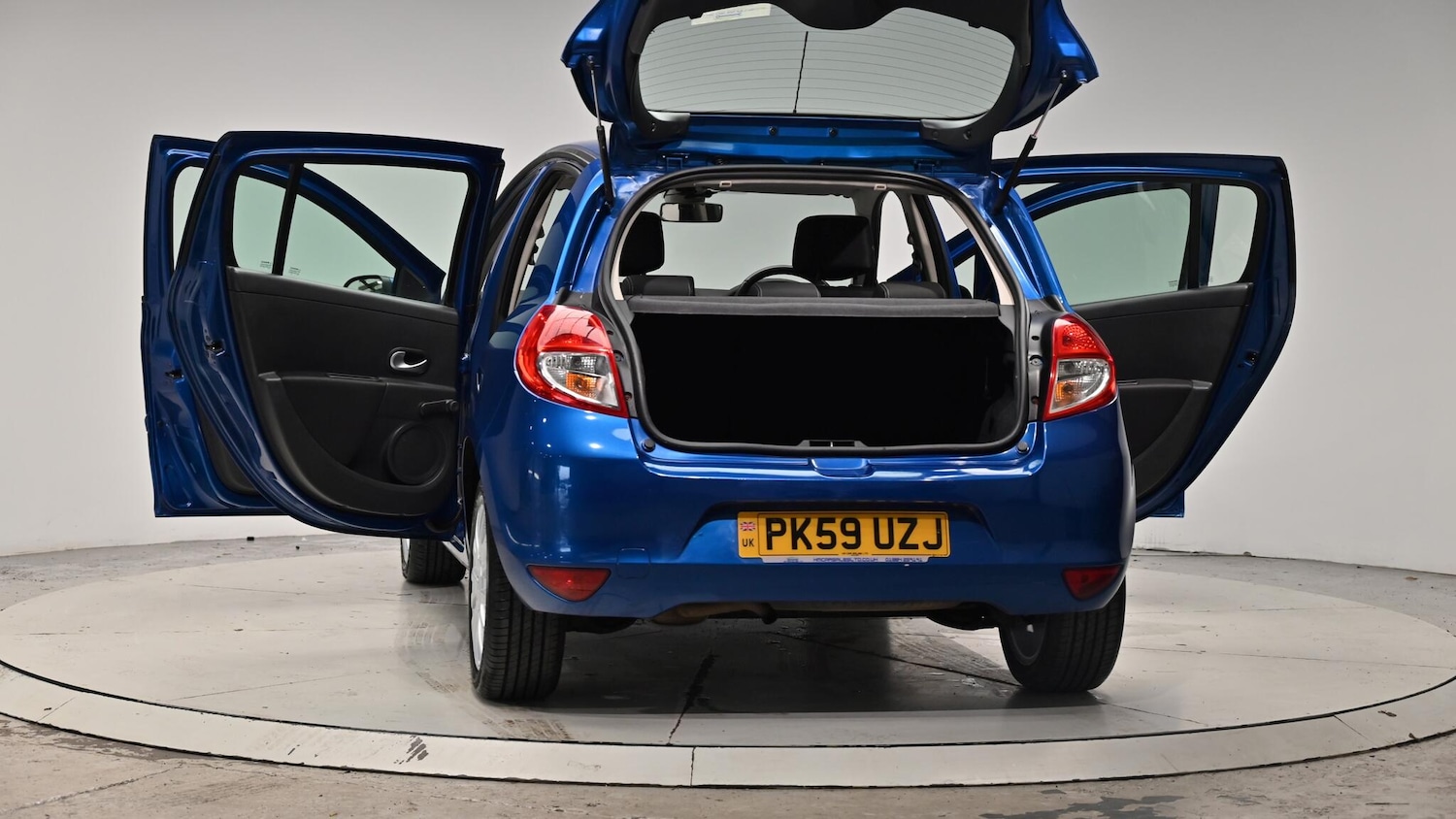 Used Renault Clio 2009 for sale - 76473255: Photo 64