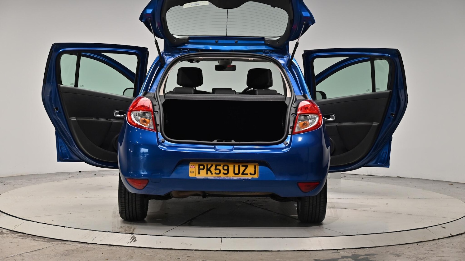 Used Renault Clio 2009 for sale - 76473255: Photo 65