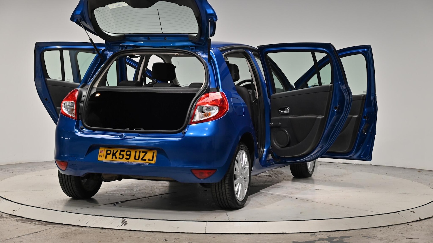 Used Renault Clio 2009 for sale - 76473255: Photo 67