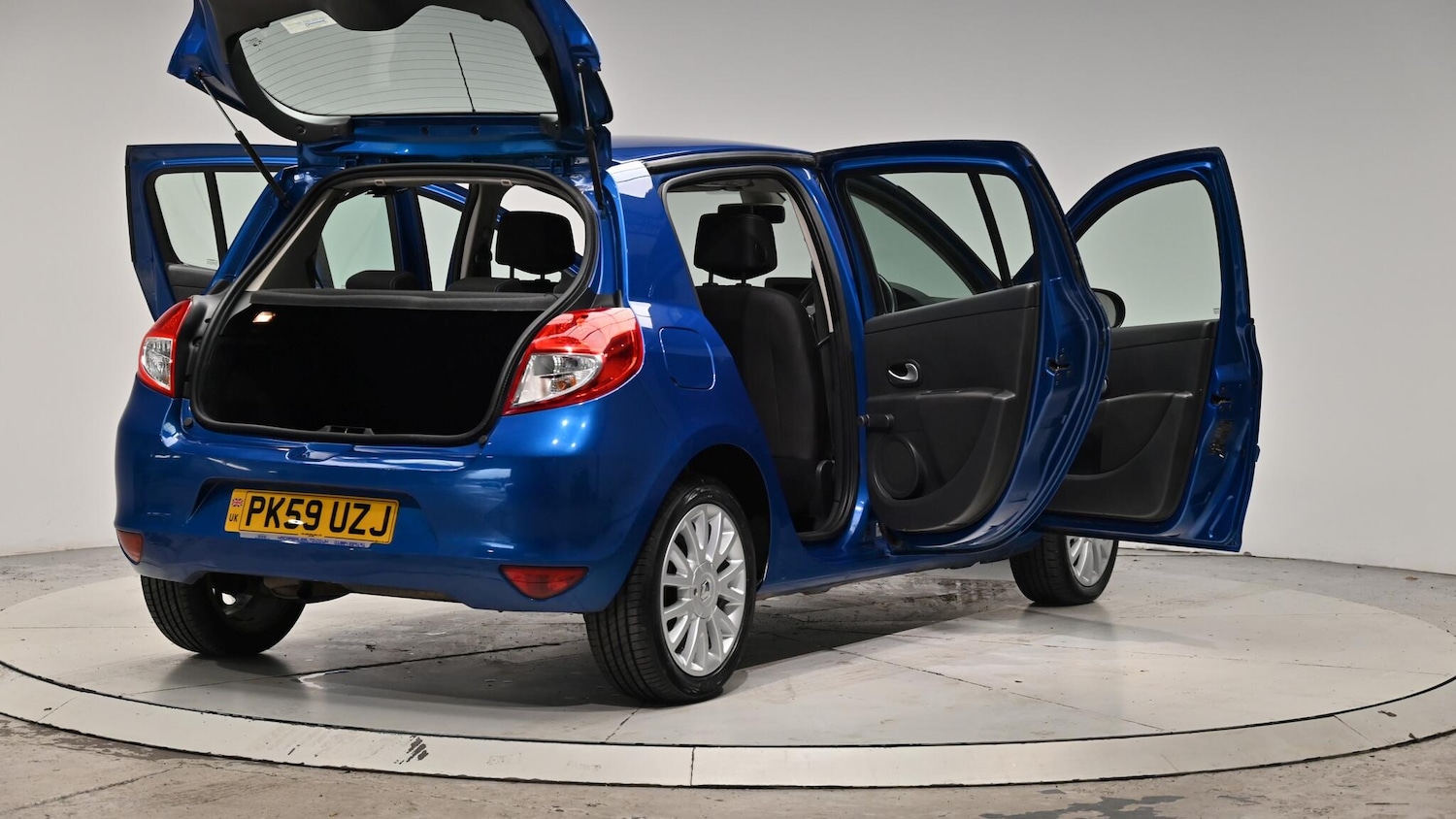 Used Renault Clio 2009 for sale - 76473255: Photo 68