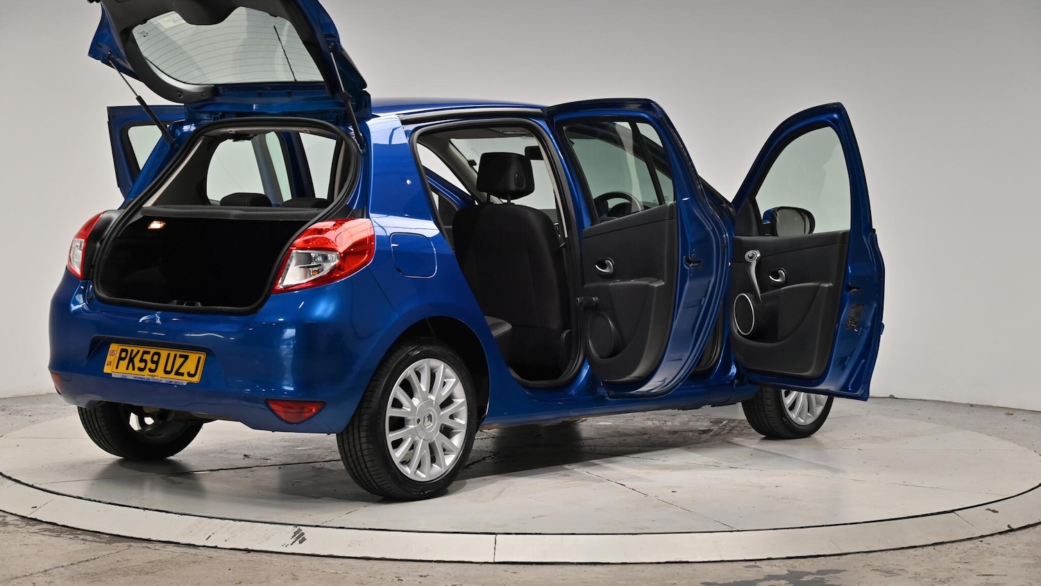 Used Renault Clio 2009 for sale - 76473255: Photo 69