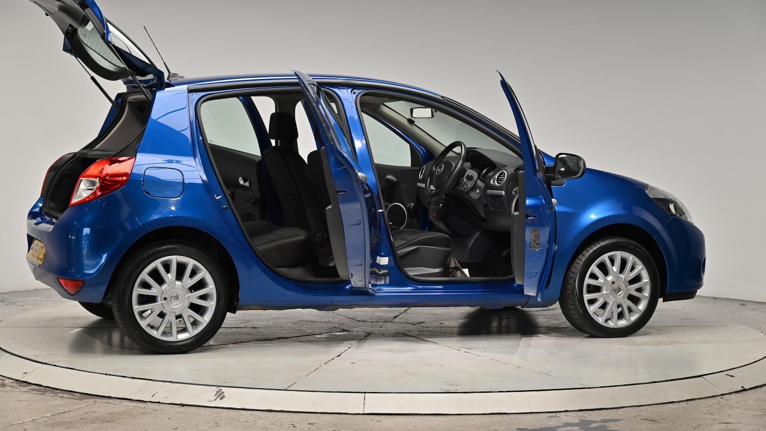 Used Renault Clio 2009 for sale - 76473255: Photo 72