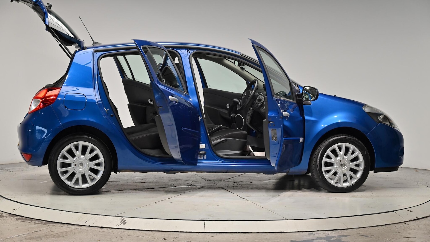 Used Renault Clio 2009 for sale - 76473255: Photo 73