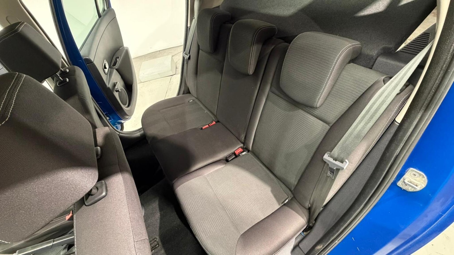 Used Renault Clio 2009 for sale - 76473255: Photo 85