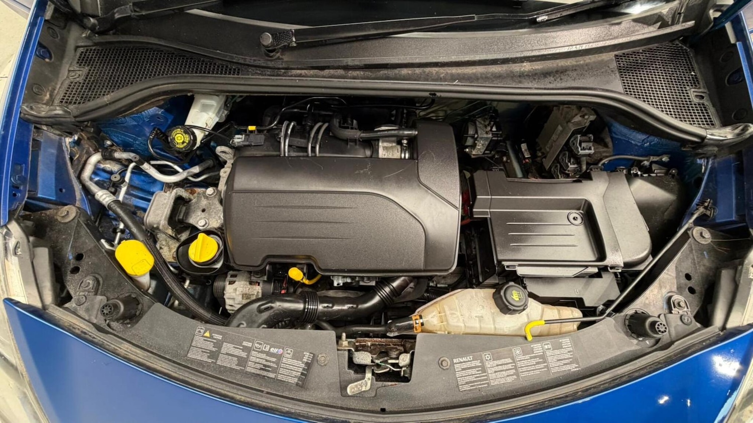 Used Renault Clio 2009 for sale - 76473255: Photo 87