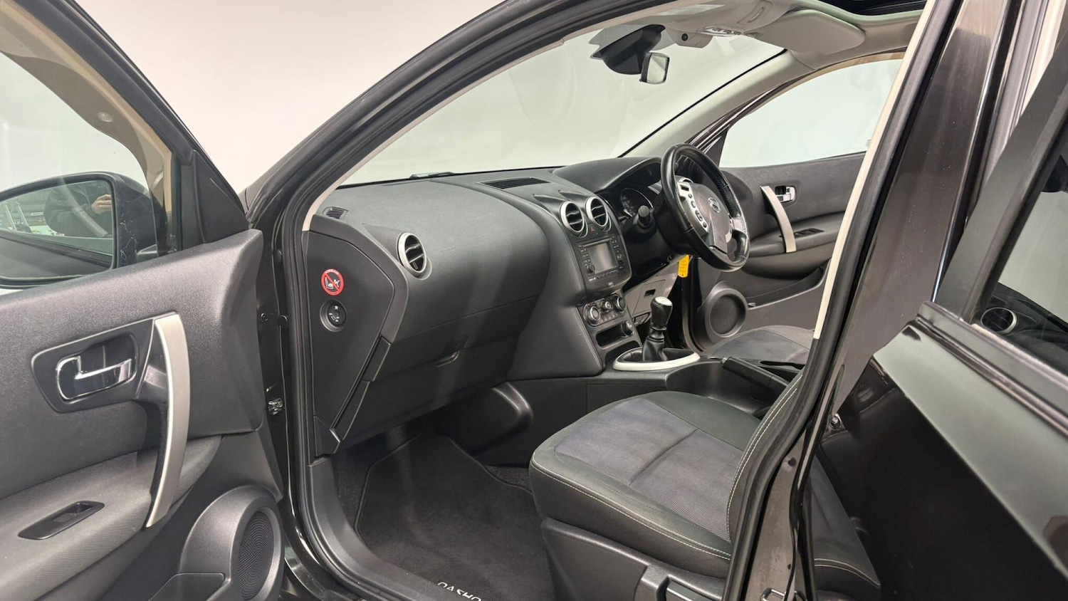 Used Nissan Qashqai 2012 for sale - 76370461: Photo 81