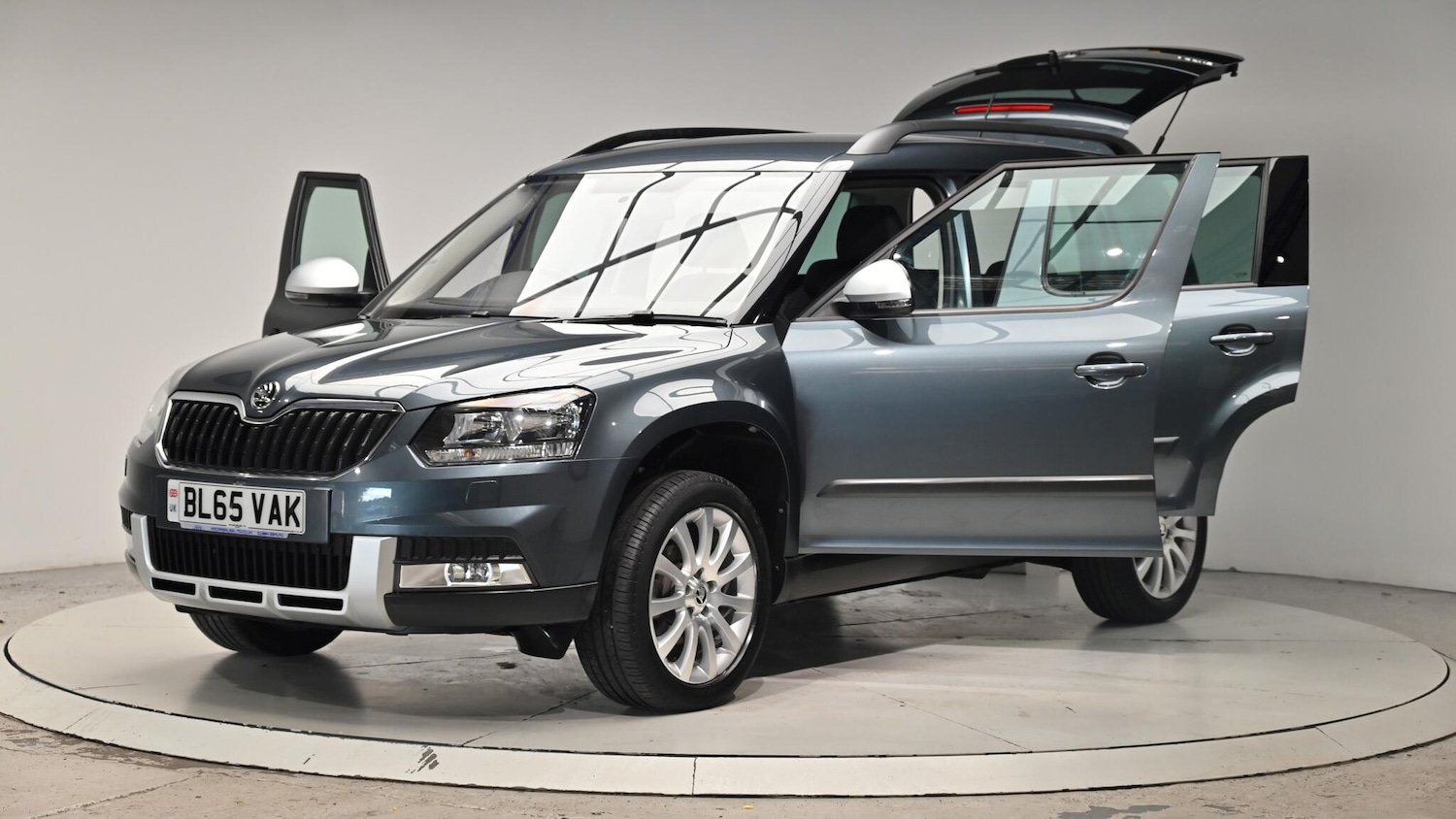 Used Skoda Yeti 2015 for sale - 76337640: Photo 51