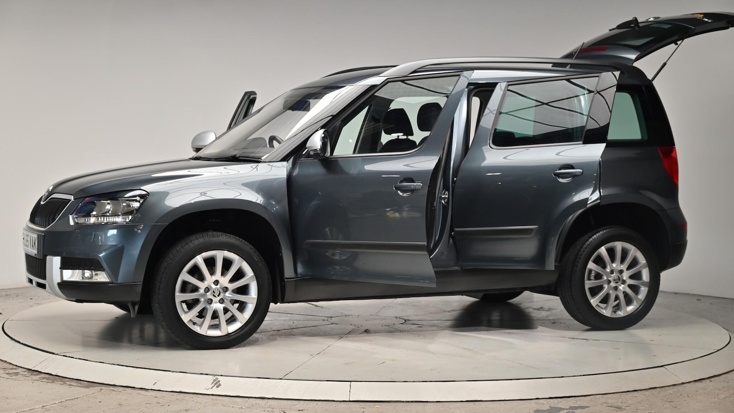 Used Skoda Yeti 2015 for sale - 76337640: Photo 54