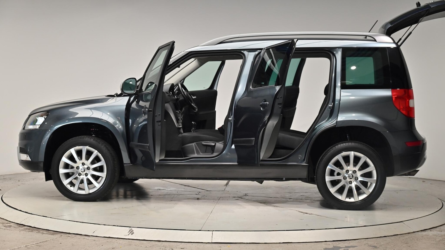 Used Skoda Yeti 2015 for sale - 76337640: Photo 57