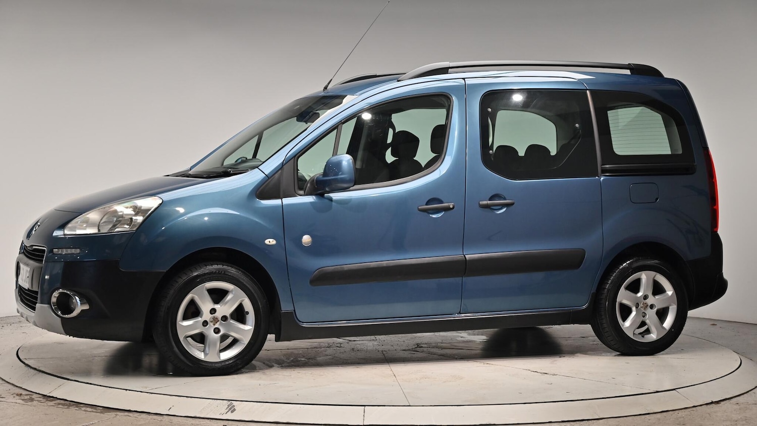 Used Peugeot Partner Tepee 2012 for sale - 76498726: Photo 18