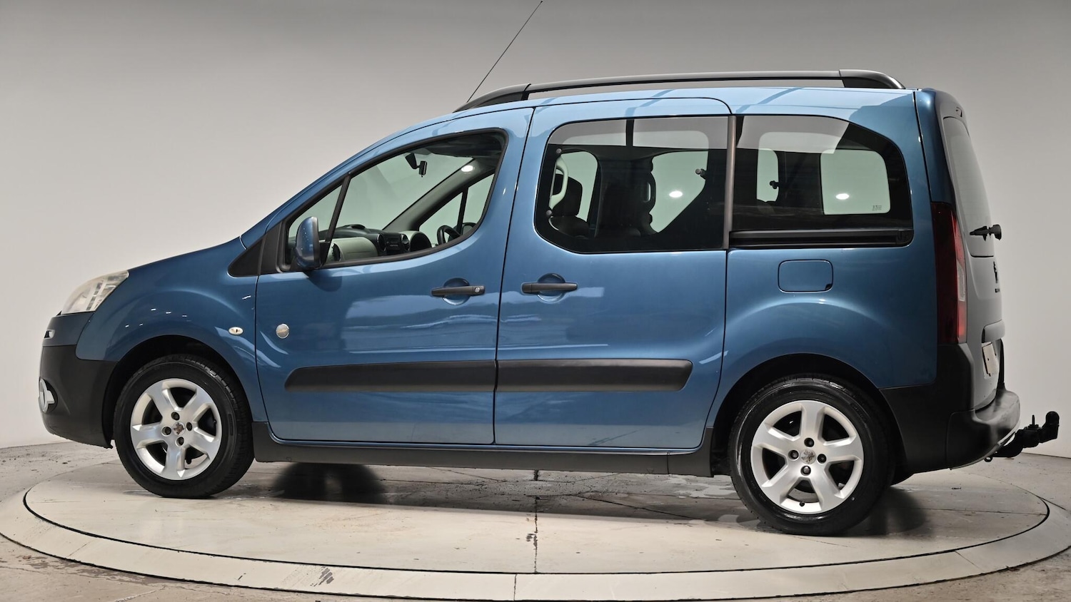 Used Peugeot Partner Tepee 2012 for sale - 76498726: Photo 22