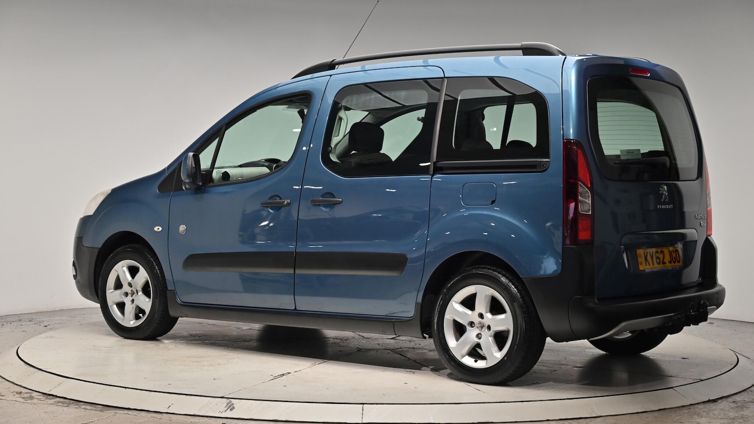 Used Peugeot Partner Tepee 2012 for sale - 76498726: Photo 24