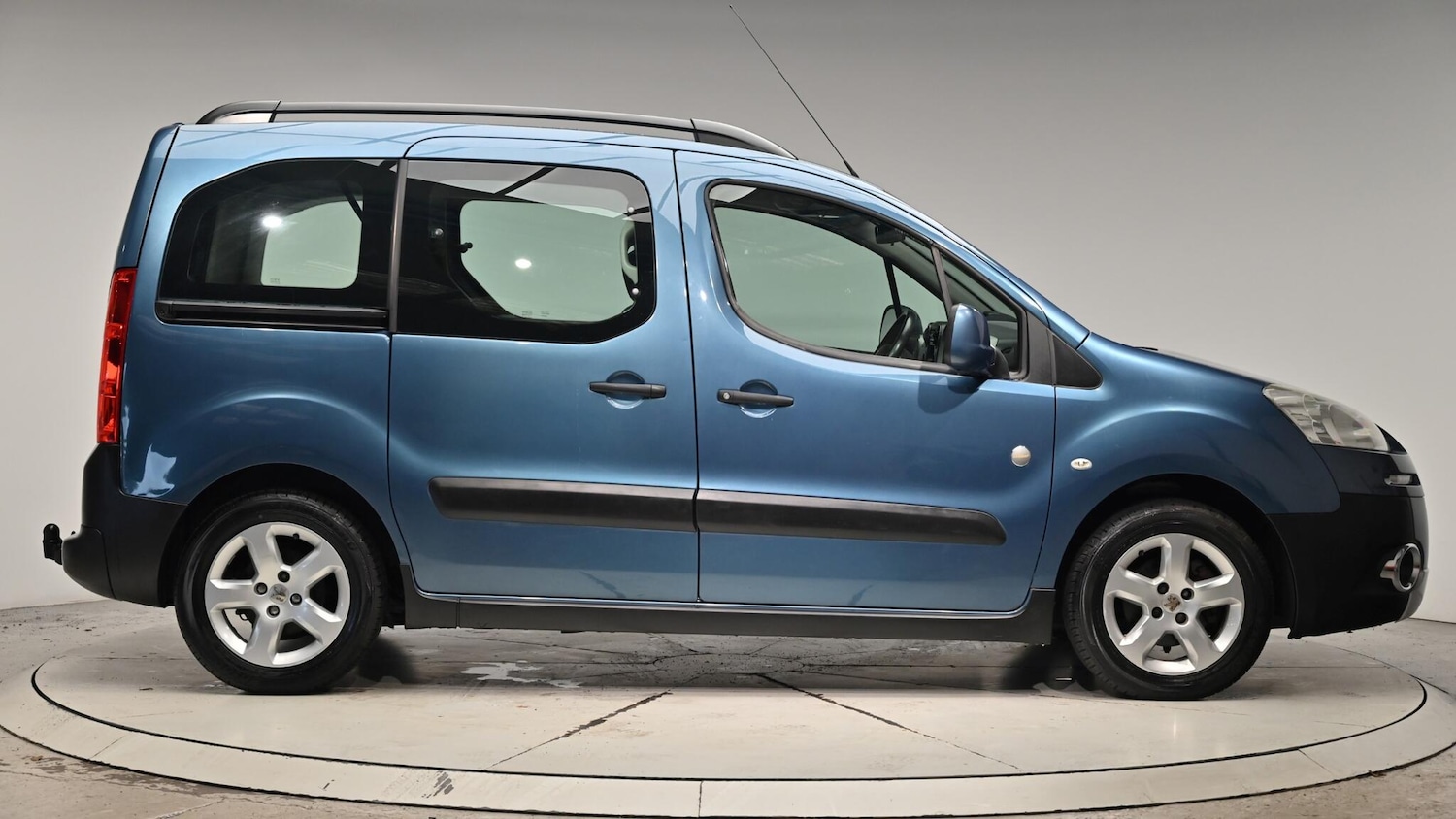 Used Peugeot Partner Tepee 2012 for sale - 76498726: Photo 4