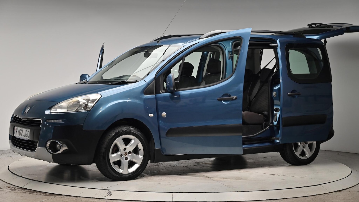 Used Peugeot Partner Tepee 2012 for sale - 76498726: Photo 53