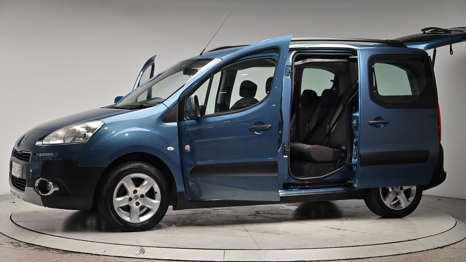 Used Peugeot Partner Tepee 2012 for sale - 76498726: Photo 54