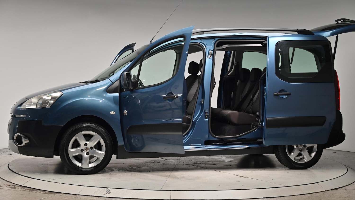 Used Peugeot Partner Tepee 2012 for sale - 76498726: Photo 55