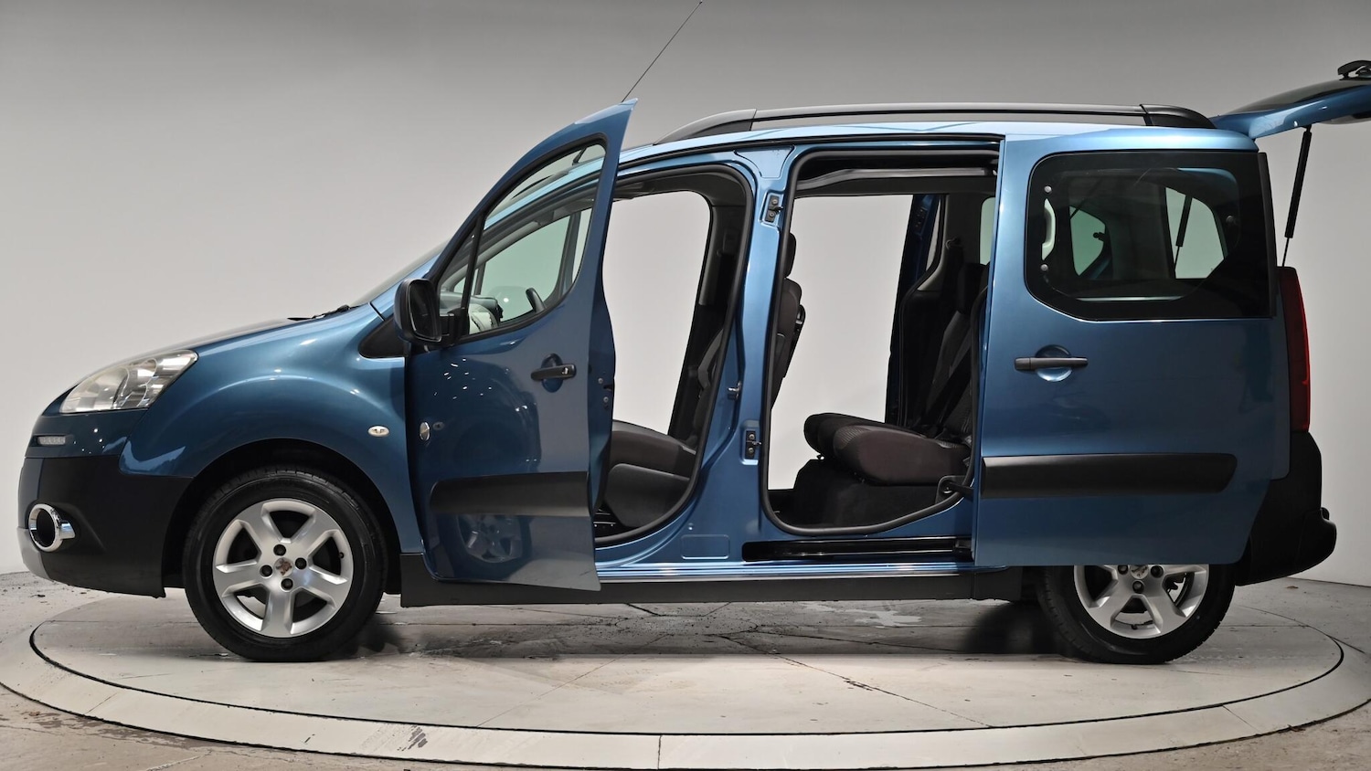 Used Peugeot Partner Tepee 2012 for sale - 76498726: Photo 56