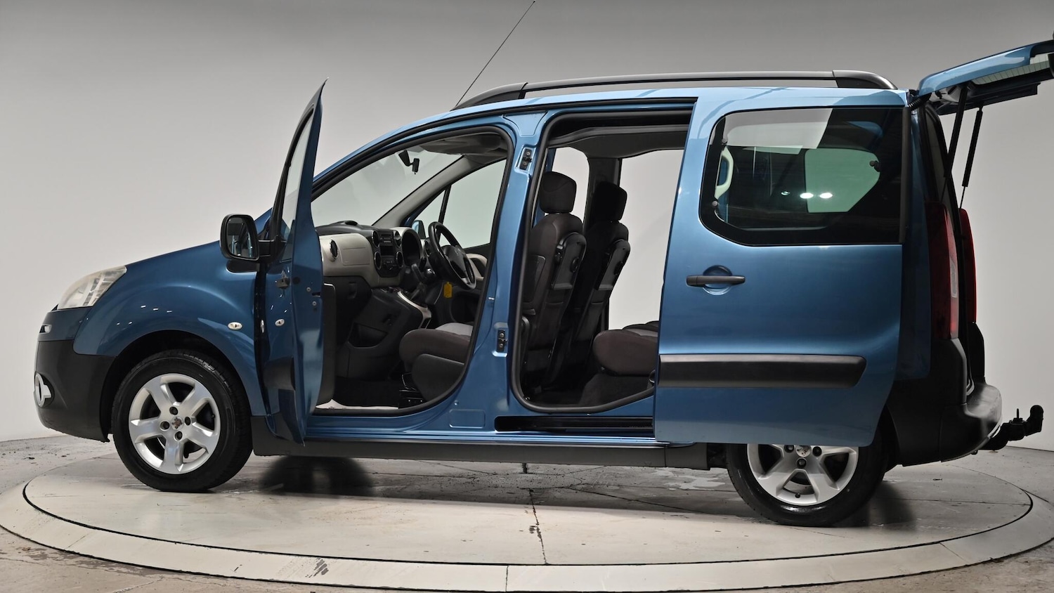 Used Peugeot Partner Tepee 2012 for sale - 76498726: Photo 58