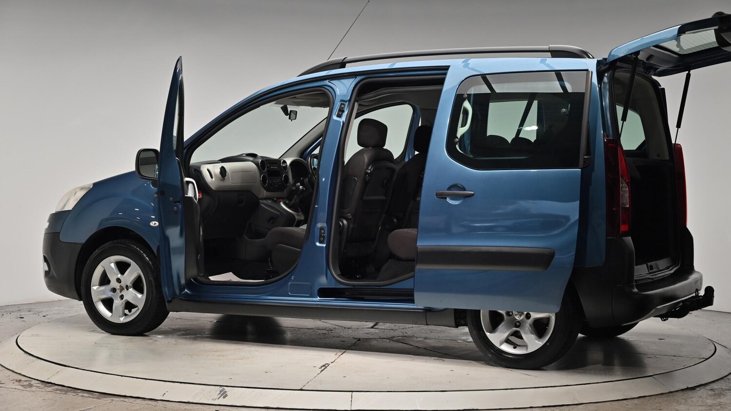 Used Peugeot Partner Tepee 2012 for sale - 76498726: Photo 59