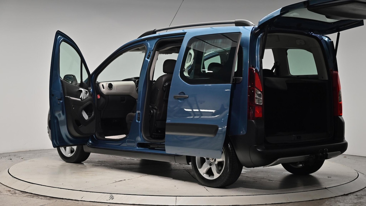 Used Peugeot Partner Tepee 2012 for sale - 76498726: Photo 61
