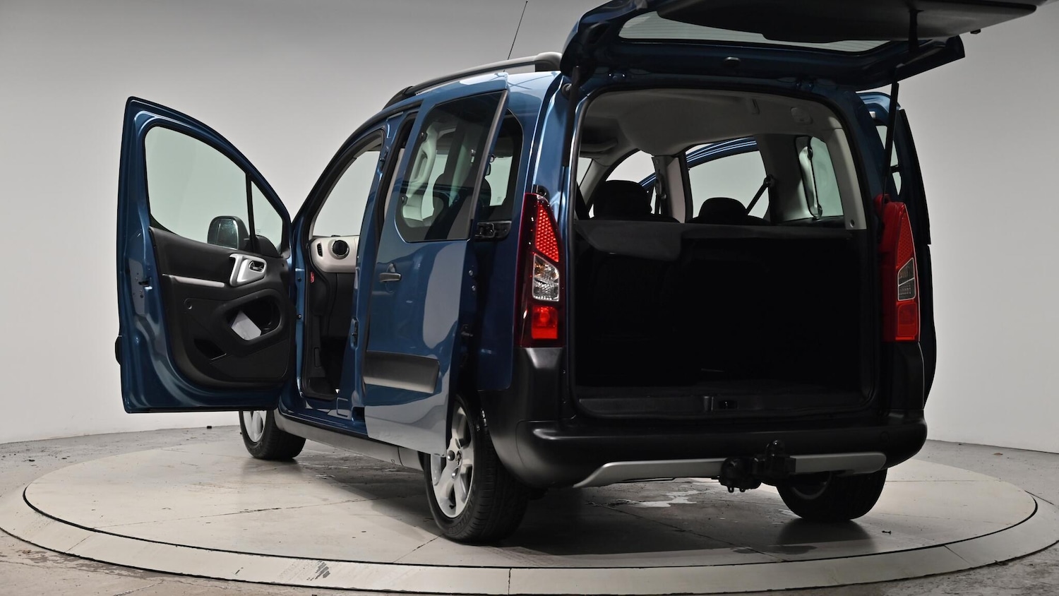 Used Peugeot Partner Tepee 2012 for sale - 76498726: Photo 63