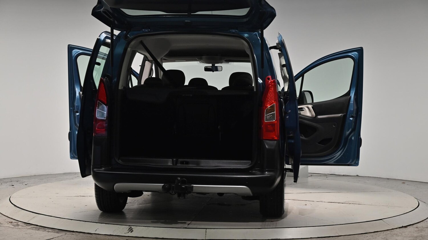 Used Peugeot Partner Tepee 2012 for sale - 76498726: Photo 66