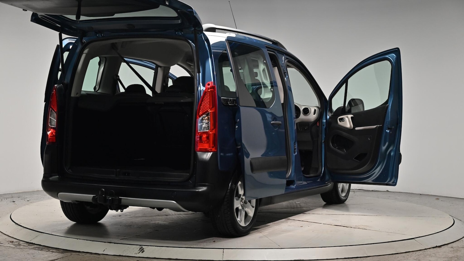 Used Peugeot Partner Tepee 2012 for sale - 76498726: Photo 68