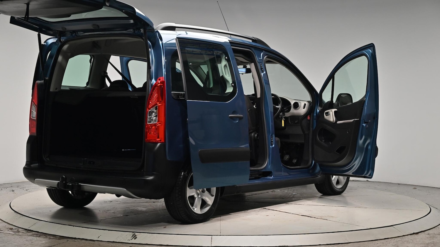 Used Peugeot Partner Tepee 2012 for sale - 76498726: Photo 69