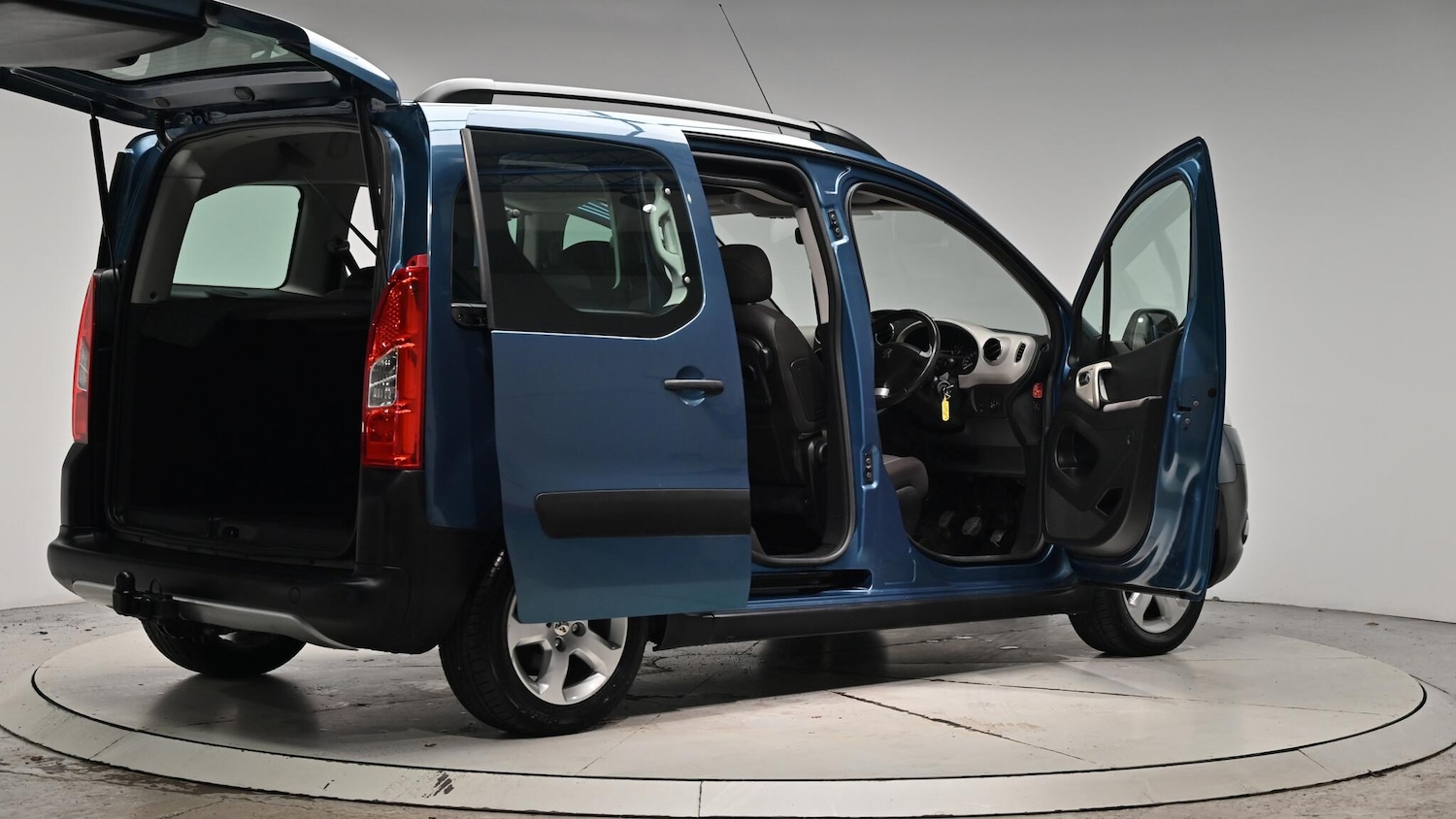 Used Peugeot Partner Tepee 2012 for sale - 76498726: Photo 70