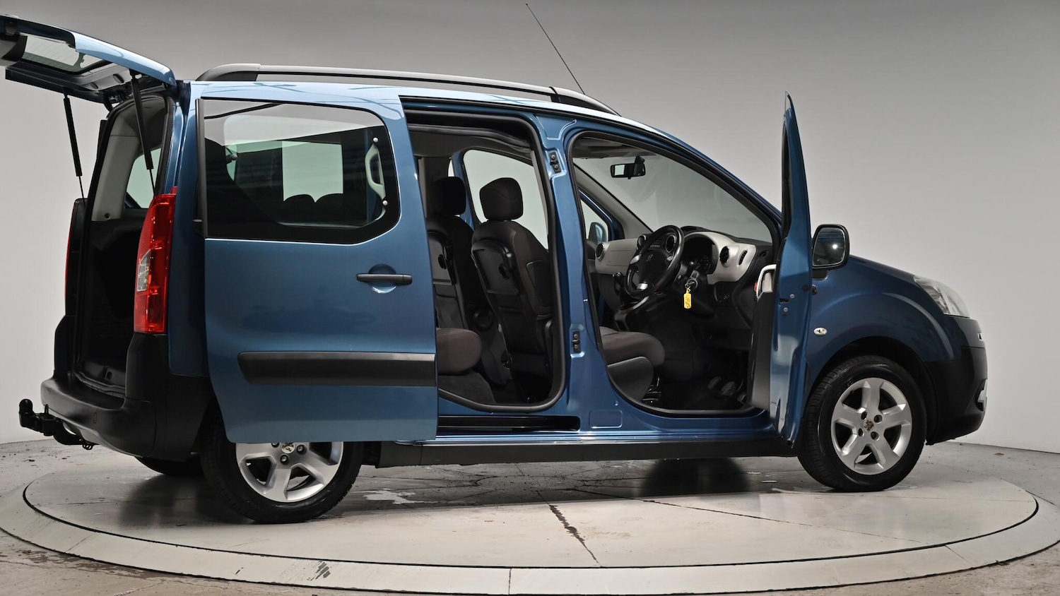 Used Peugeot Partner Tepee 2012 for sale - 76498726: Photo 72