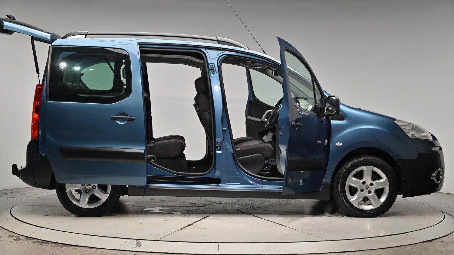 Used Peugeot Partner Tepee 2012 for sale - 76498726: Photo 74