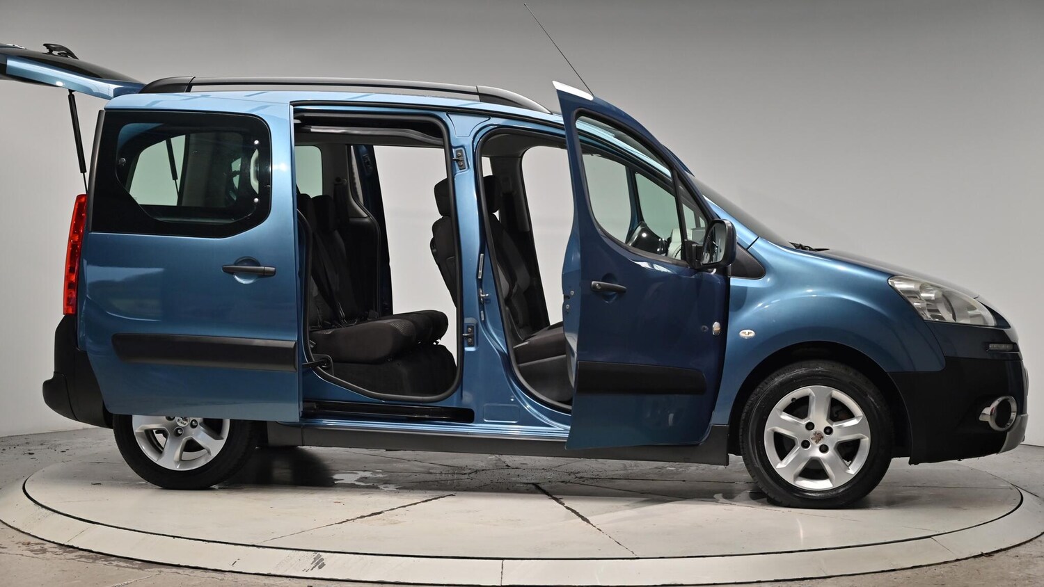 Used Peugeot Partner Tepee 2012 for sale - 76498726: Photo 75