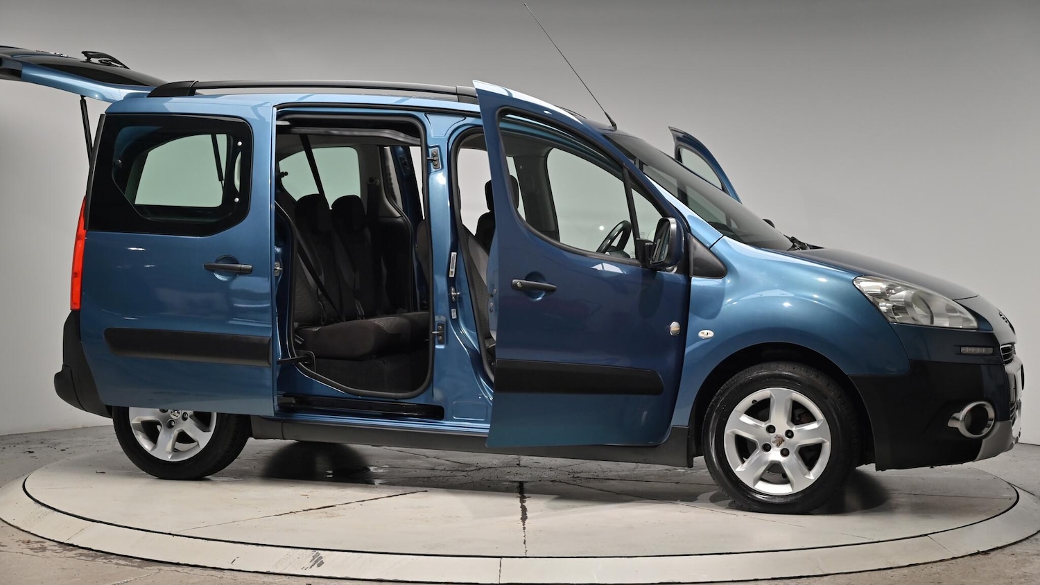 Used Peugeot Partner Tepee 2012 for sale - 76498726: Photo 76