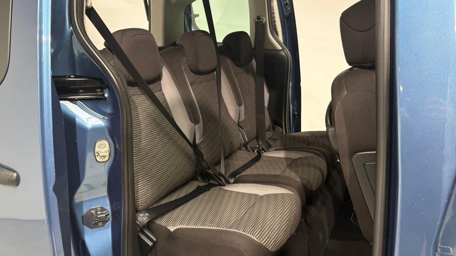 Used Peugeot Partner Tepee 2012 for sale - 76498726: Photo 85