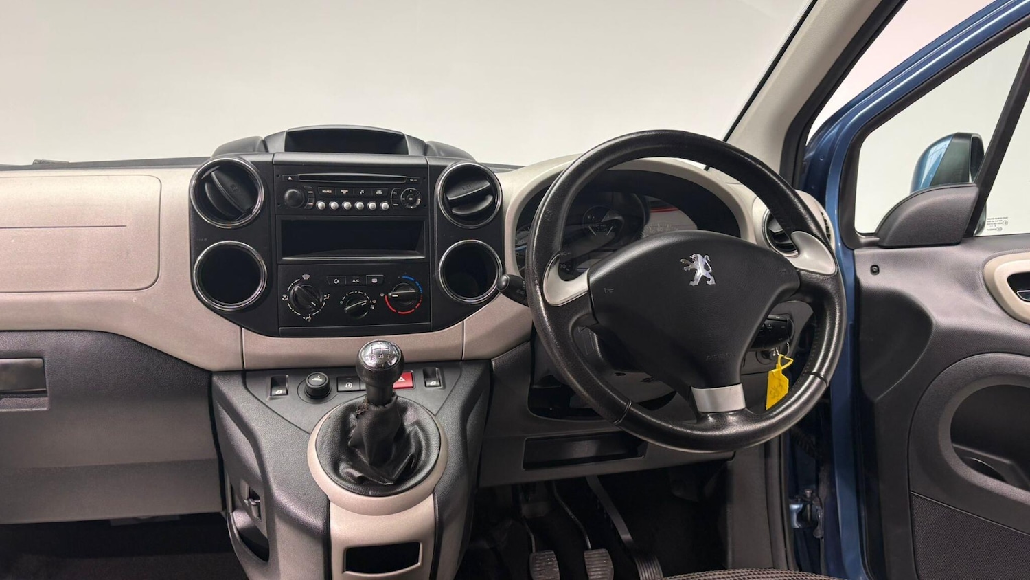 Used Peugeot Partner Tepee 2012 for sale - 76498726: Photo 87