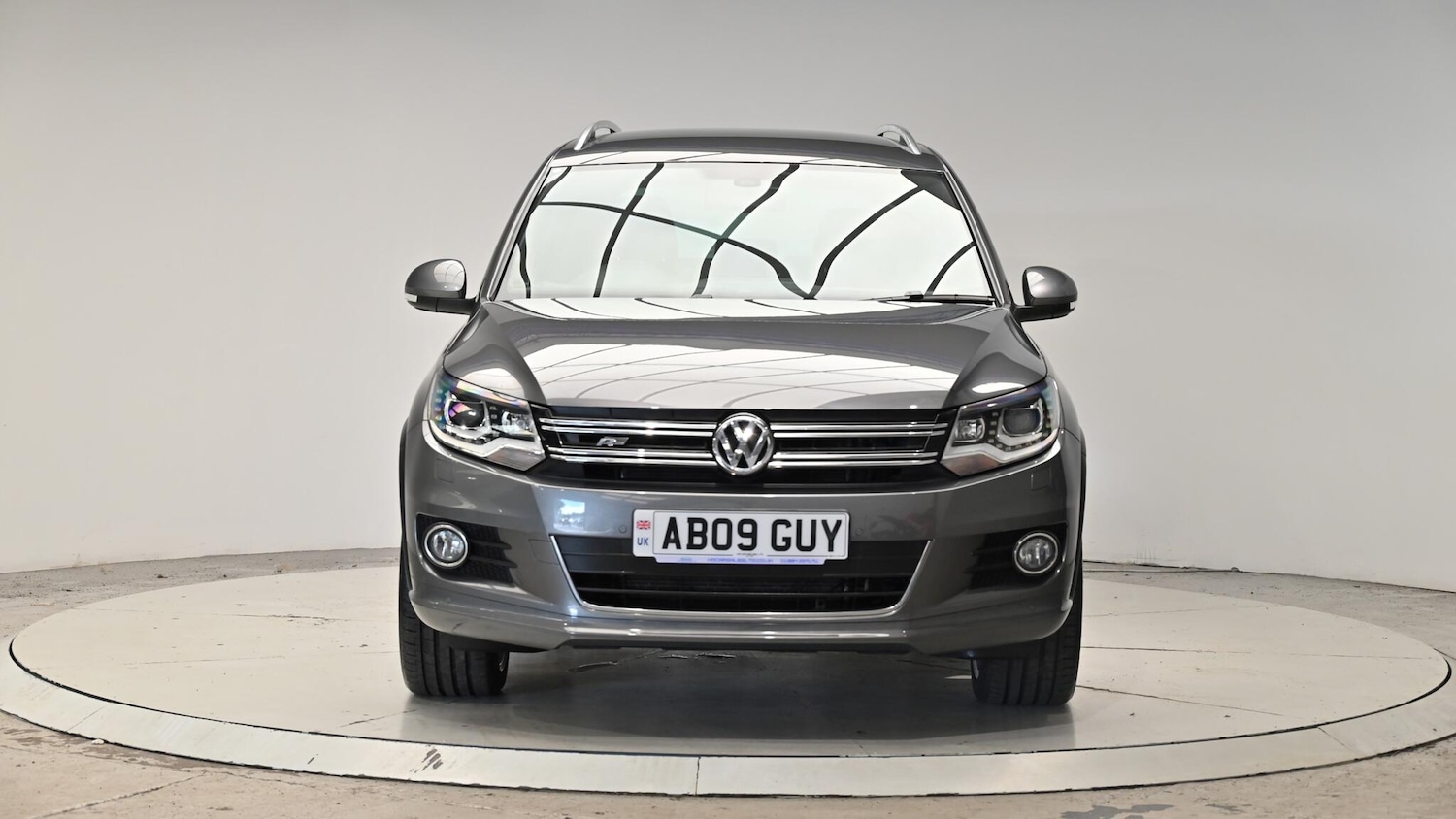 Used Volkswagen Tiguan 2014 for sale - 76607133: Photo 11