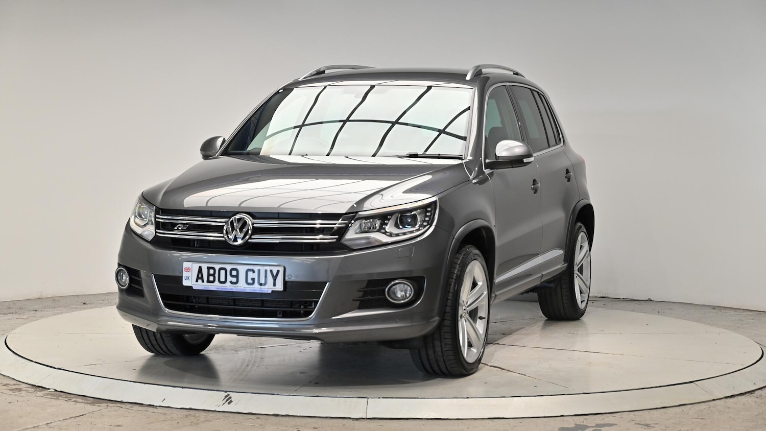 Used Volkswagen Tiguan 2014 for sale - 76607133: Photo 13