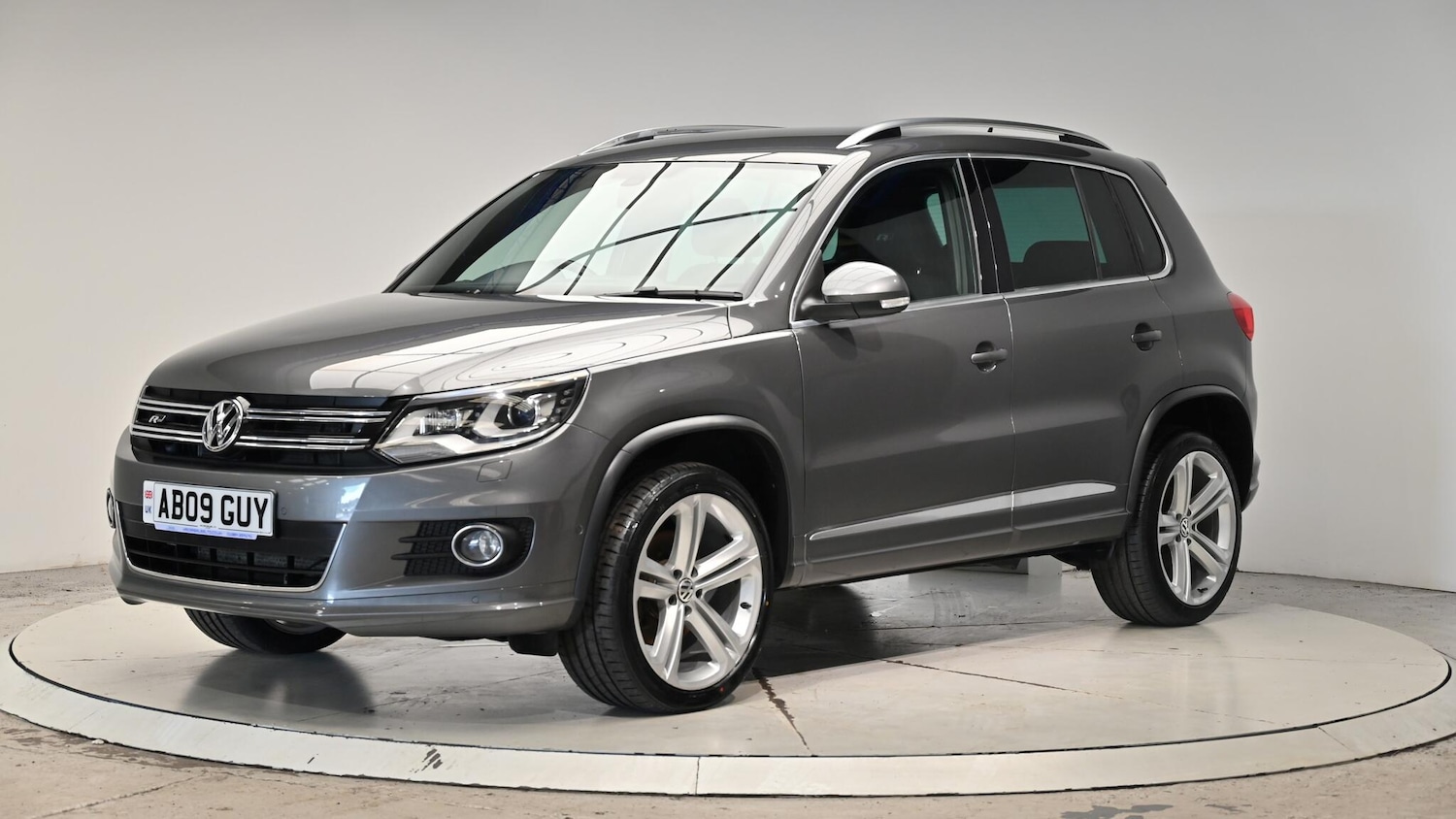 Used Volkswagen Tiguan 2014 for sale - 76607133: Photo 15