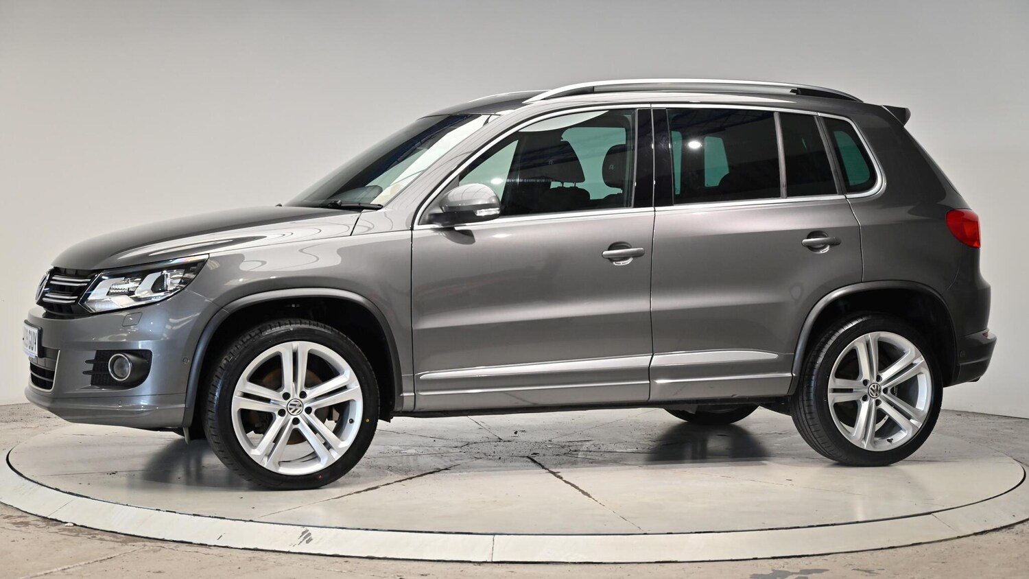 Used Volkswagen Tiguan 2014 for sale - 76607133: Photo 18