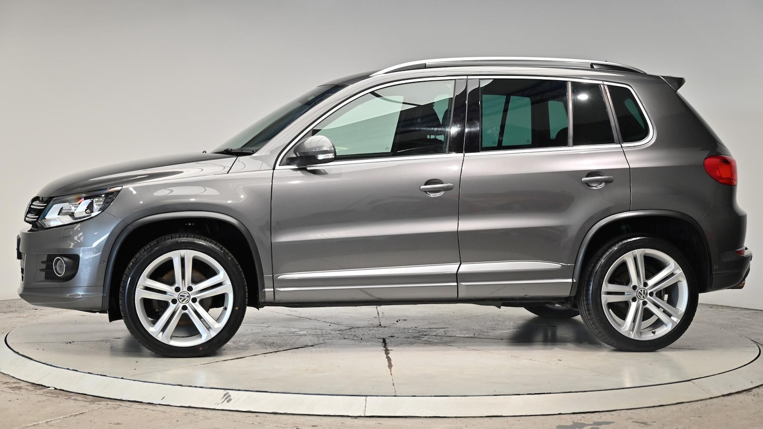 Used Volkswagen Tiguan 2014 for sale - 76607133: Photo 19