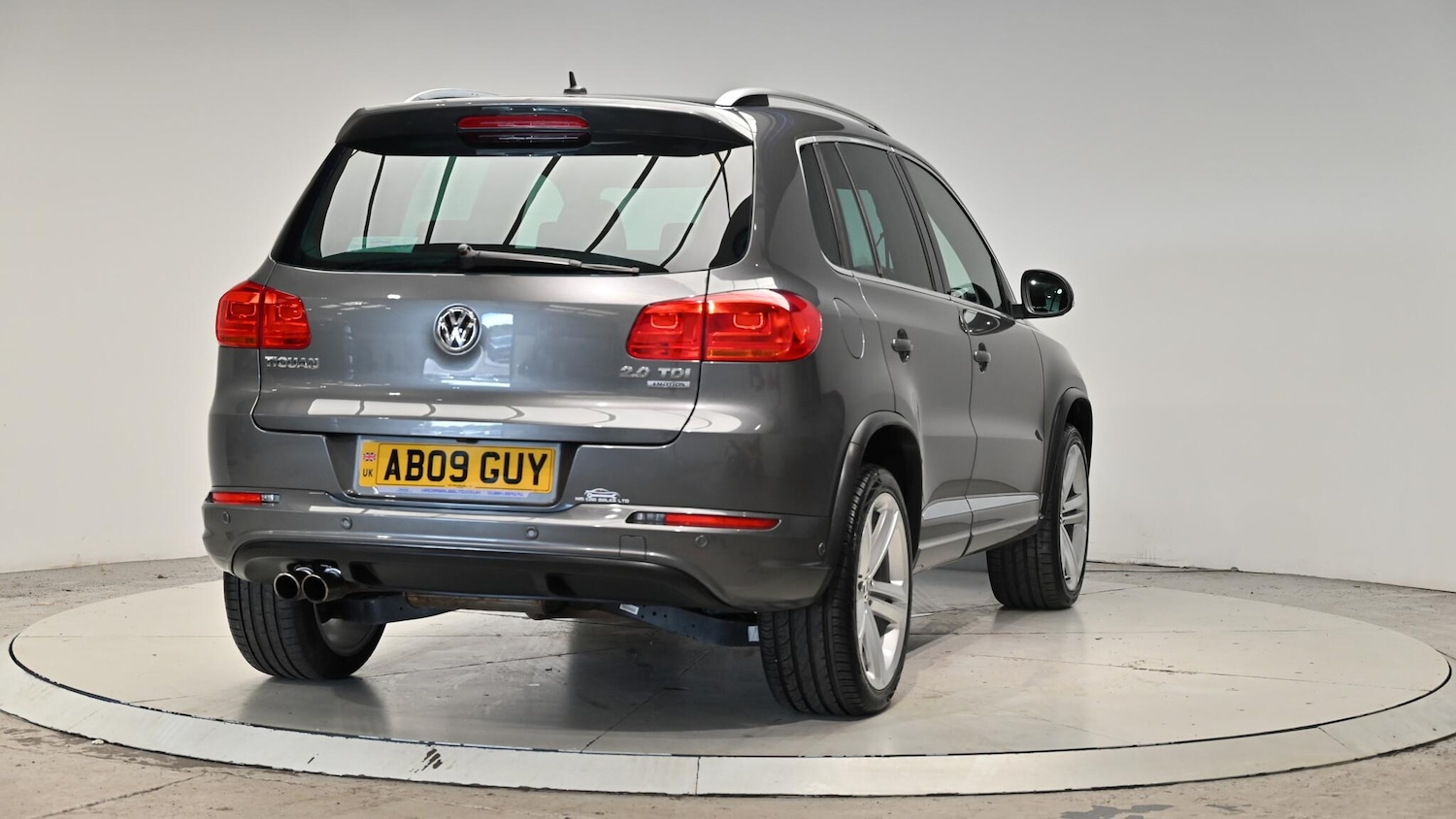 Used Volkswagen Tiguan 2014 for sale - 76607133: Photo 31